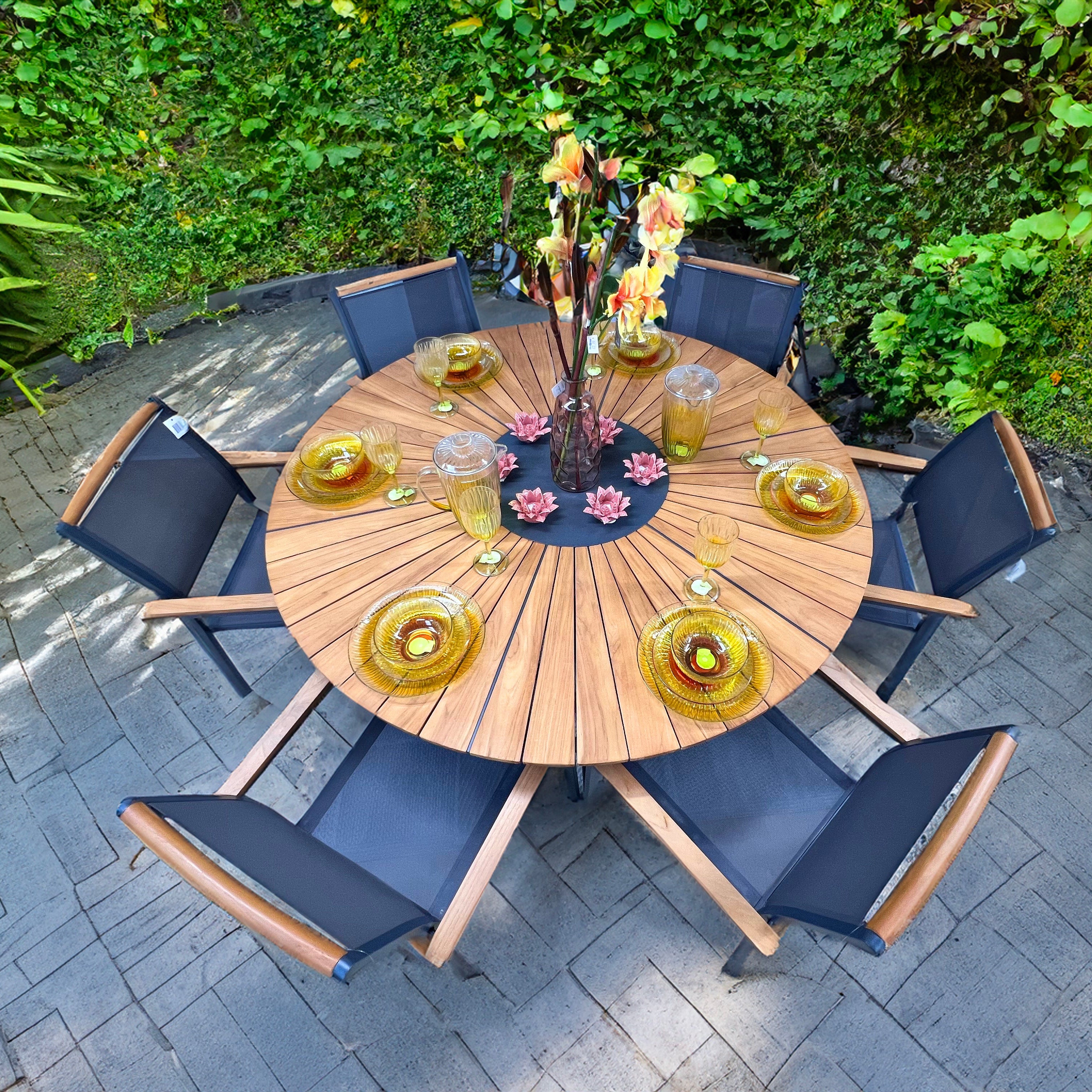 Roule Dining Set 6 Seater in Aluminium and Teak