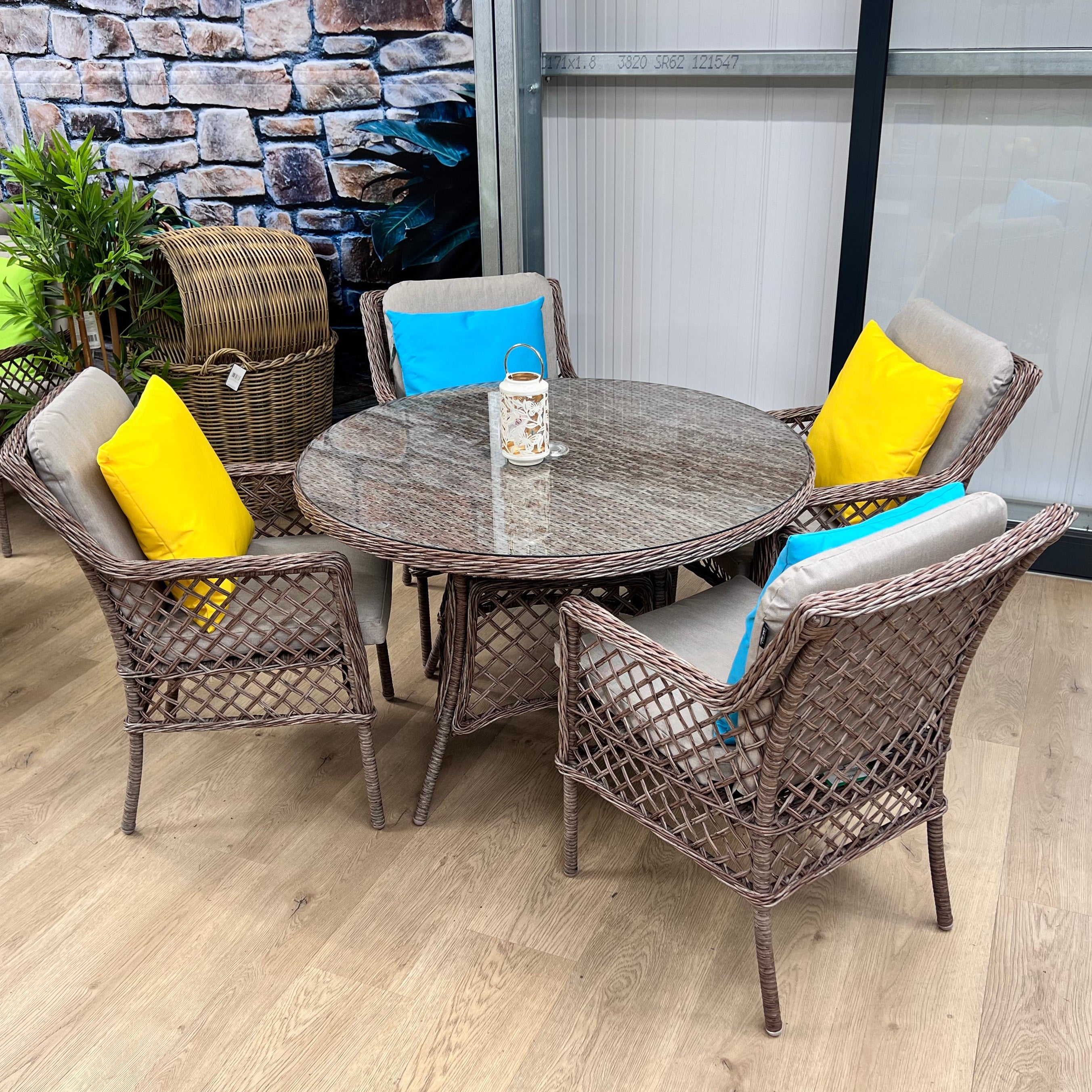 Rose 4 Seat Dining Set
