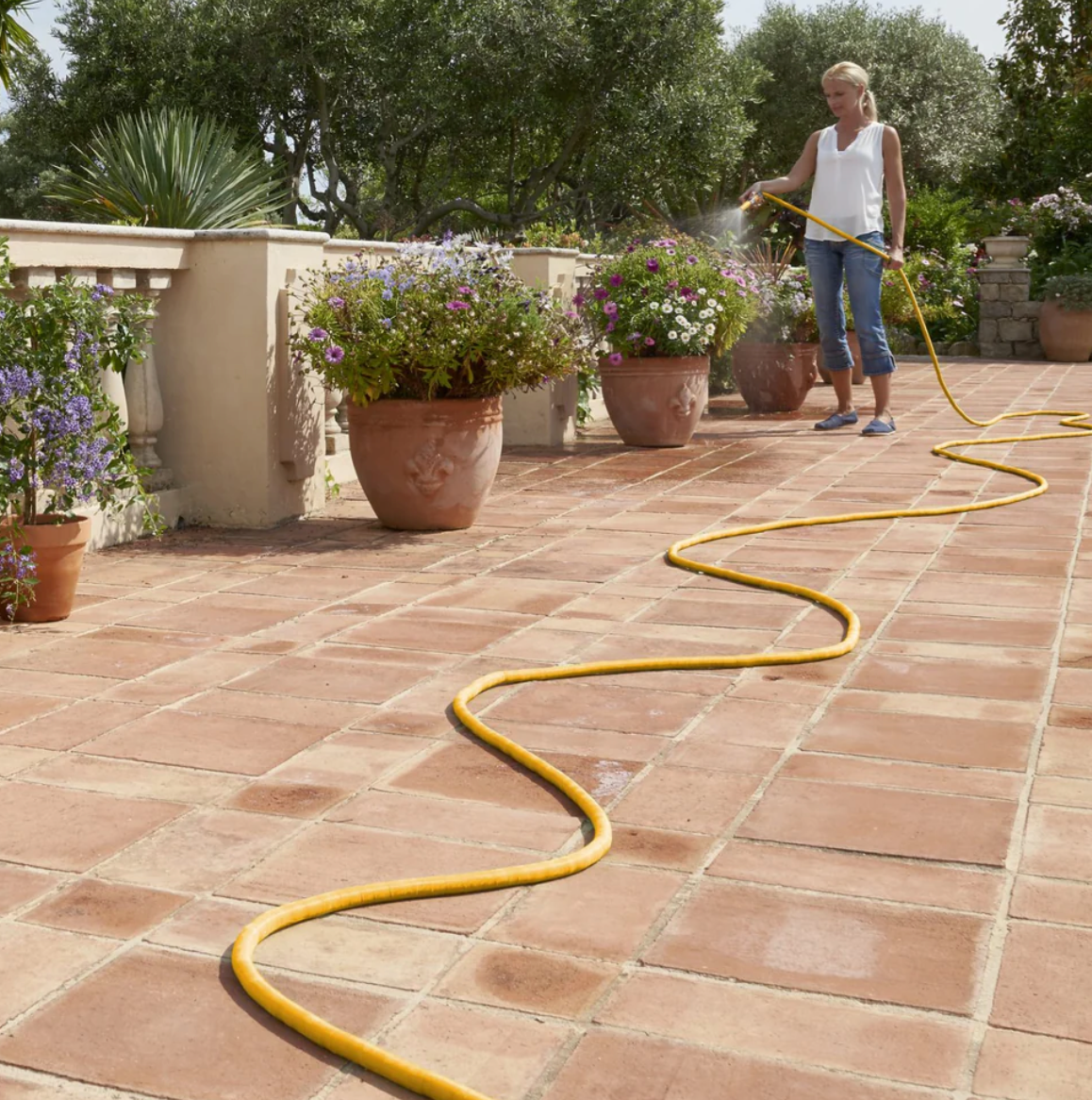 Hozelock 8215 9000 Superhoze 15m with hose hanger
