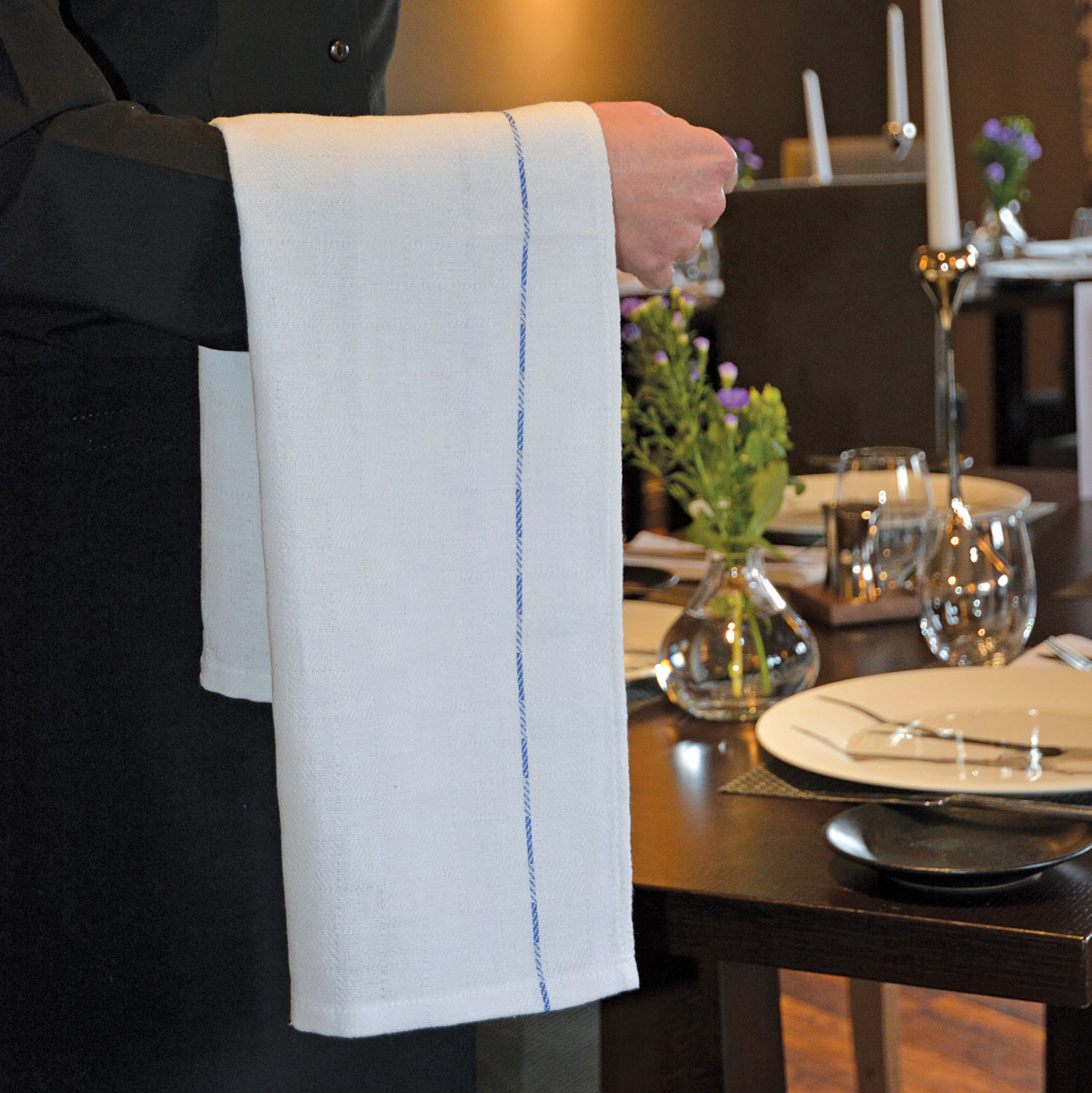 Waiters Serving Cloth - 36 x 47cm (half size)