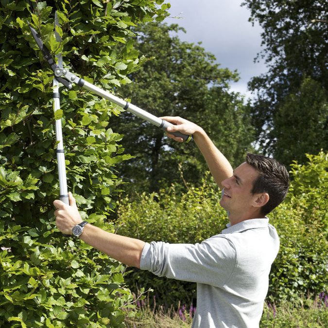 Burgon & Ball Telescopic Wavy Edged Hedge Shear - RHS Endorsed