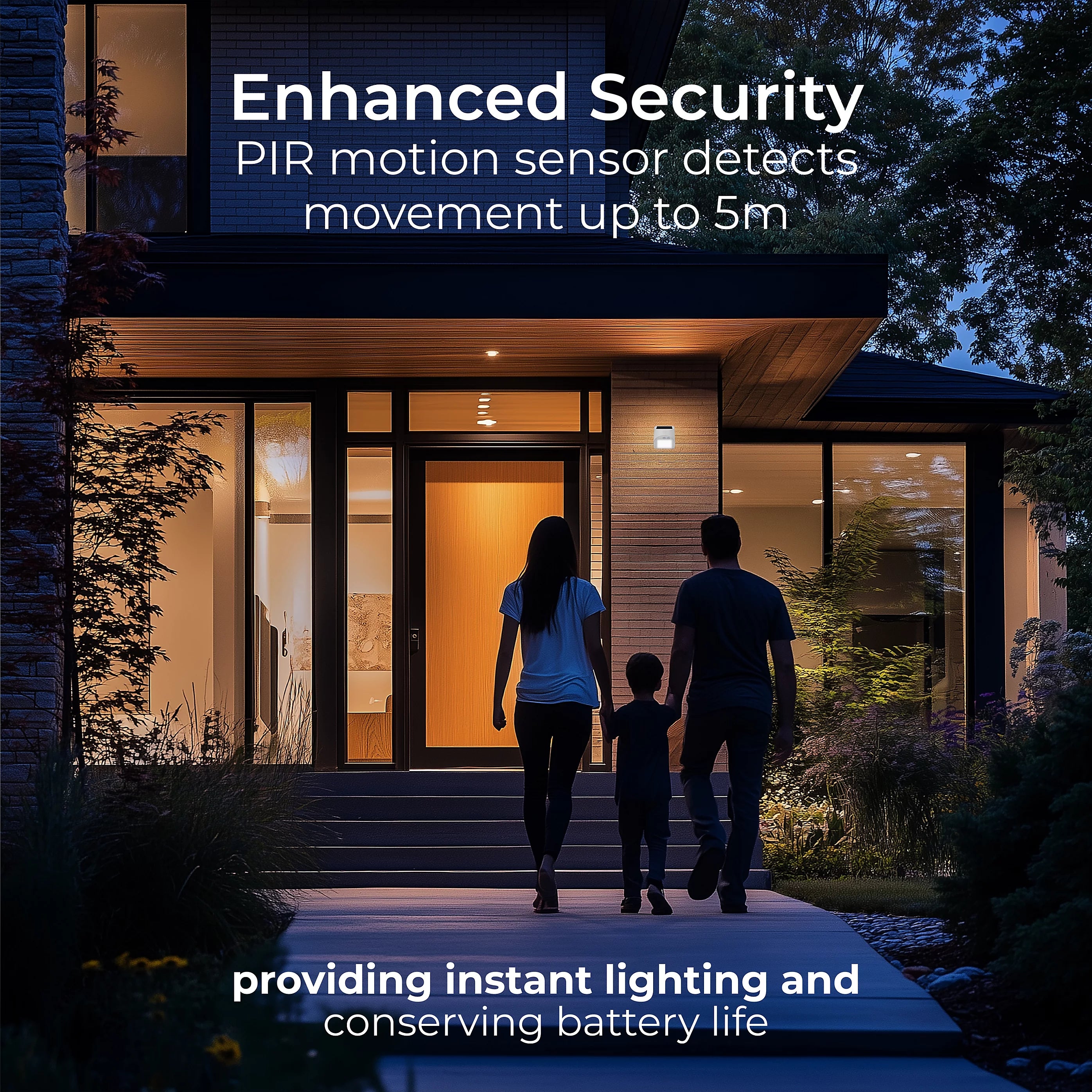 Luceco Prysm Non-adjustable WHITE Battery & solar-powered LED 3W PIR With motion sensor Square Outdoor Wall light