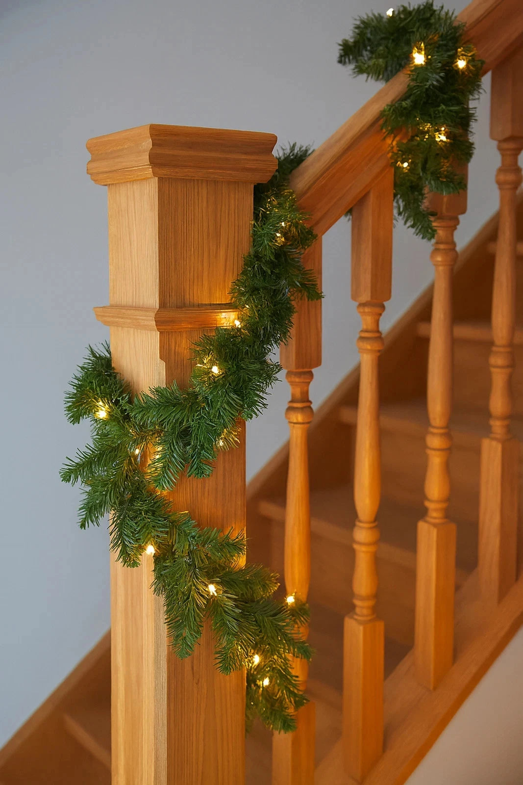 Pre-lit Christmas Garland - 1.8m