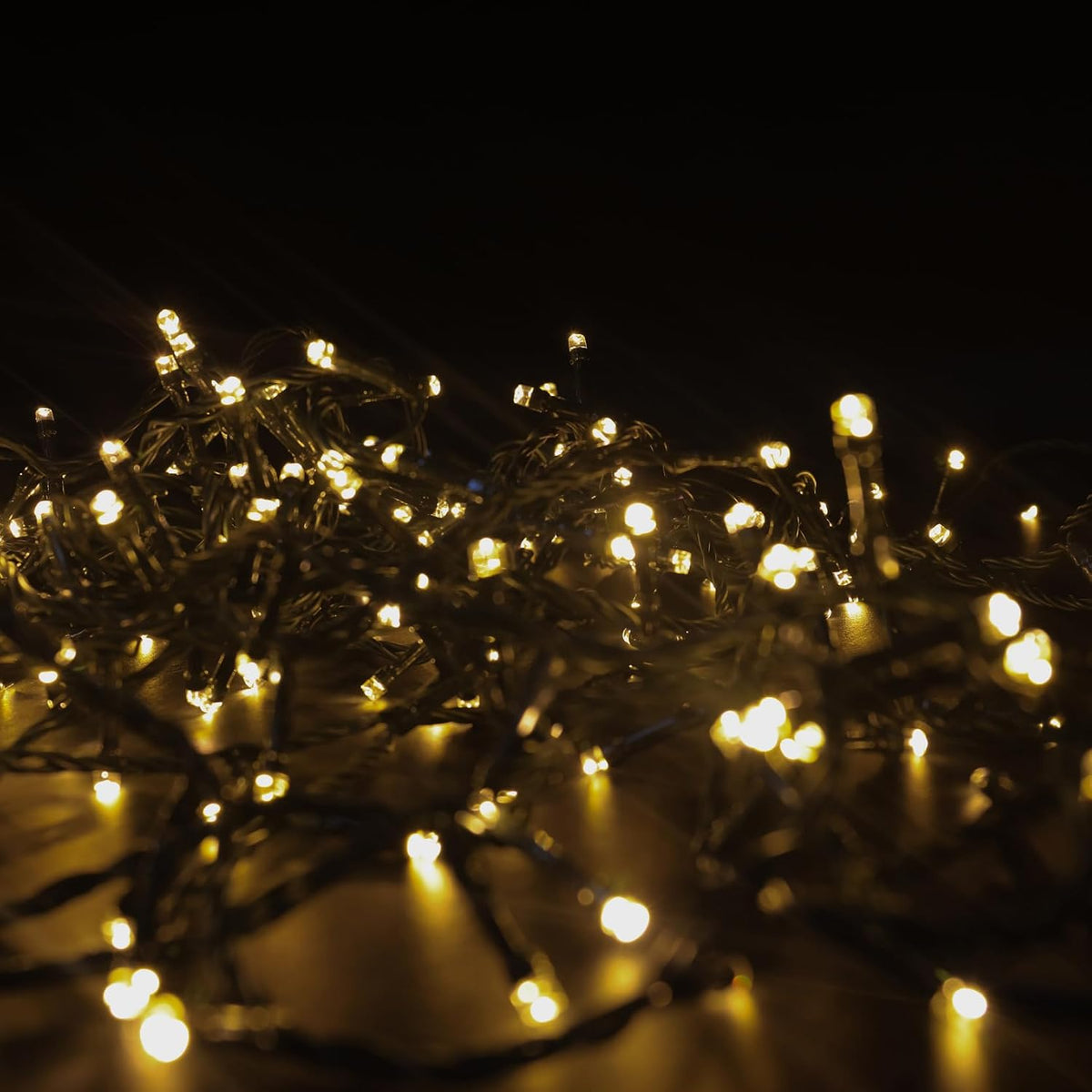 2000 Ultrabrite Indoor / Outdoor Multifunction Low Voltage LED String CLUSTER Lights - mains powered