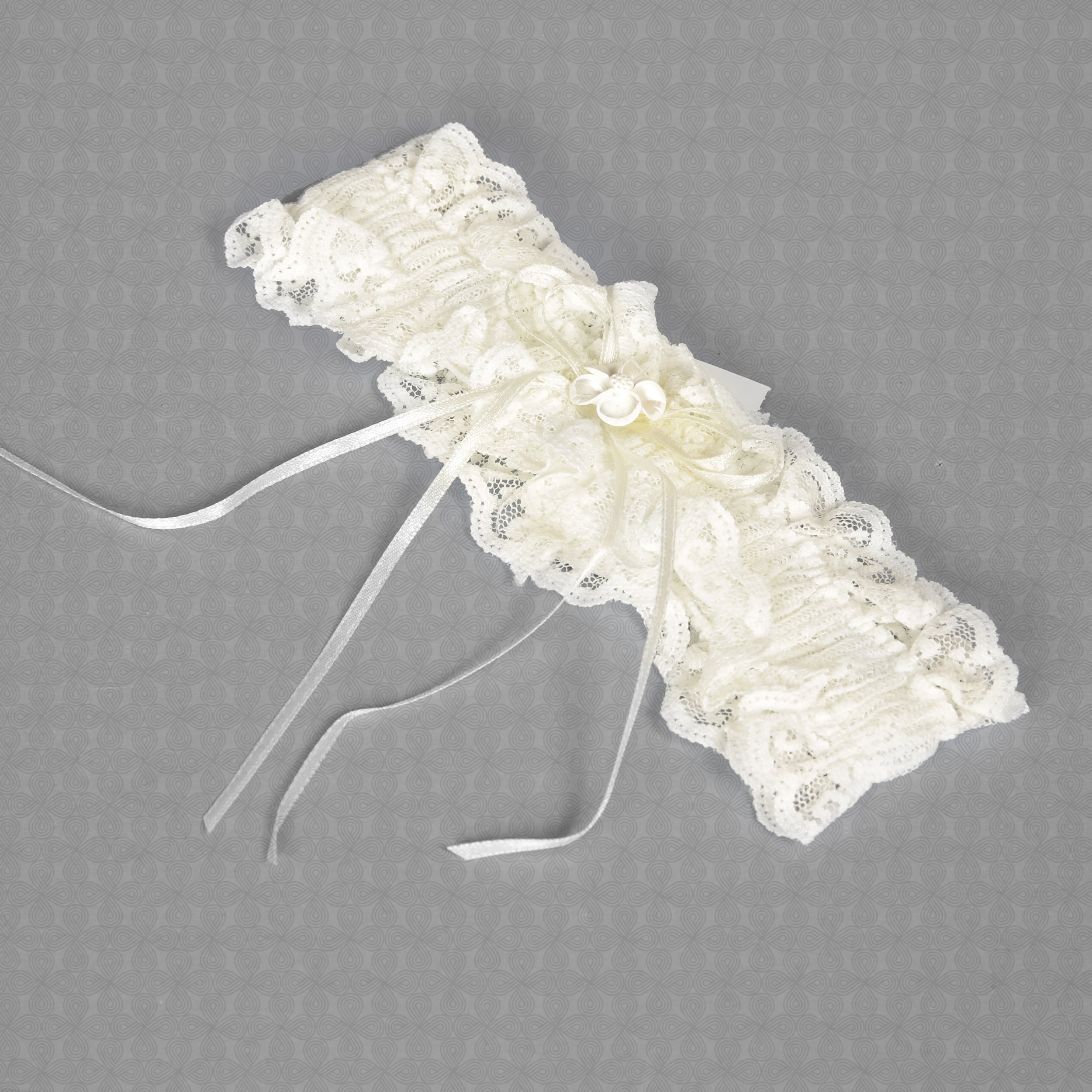 Ivory & Shell Flower Wedding Garter